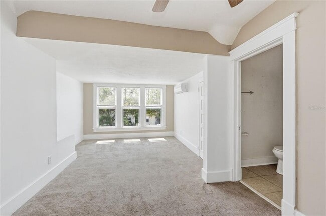 Building Photo - 104 N Clyde Ave