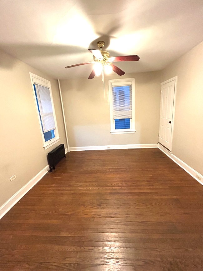 Living Room - 537 2nd St