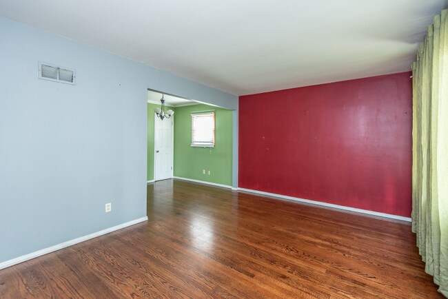 Building Photo - 3945 Crosby Dr
