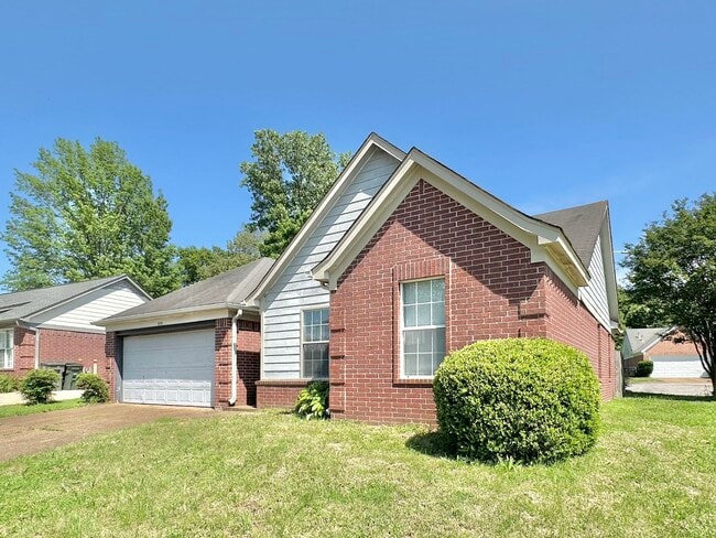 Building Photo - 1090 Cambrain Dr