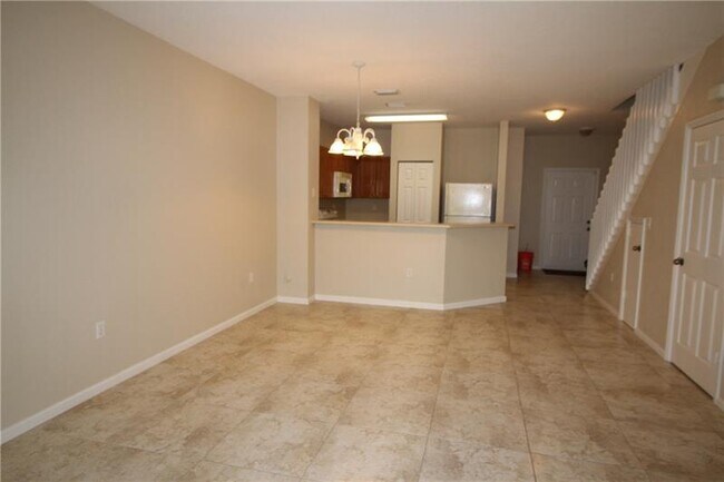 Building Photo - 6532 Catalina Ln