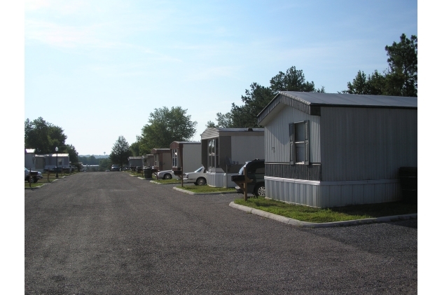 View of Units from street - Farmville Park LLC