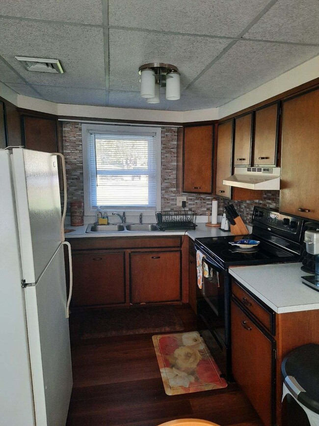 Kitchen - 1164 Milton Tpke