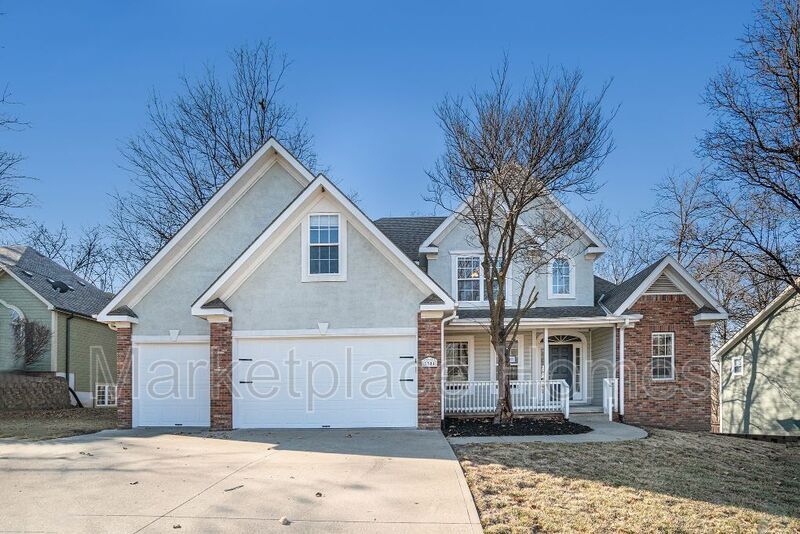 3304 W Devonshire Dr, Saint Joseph, MO 64506 House Rental in Saint