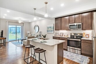 Building Photo - Cape at Savona Point