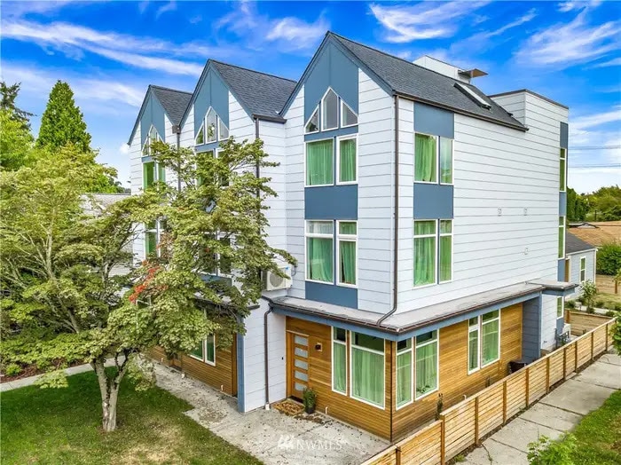 1058 S Cloverdale St, Seattle, WA 98108 Townhome Rentals in Seattle