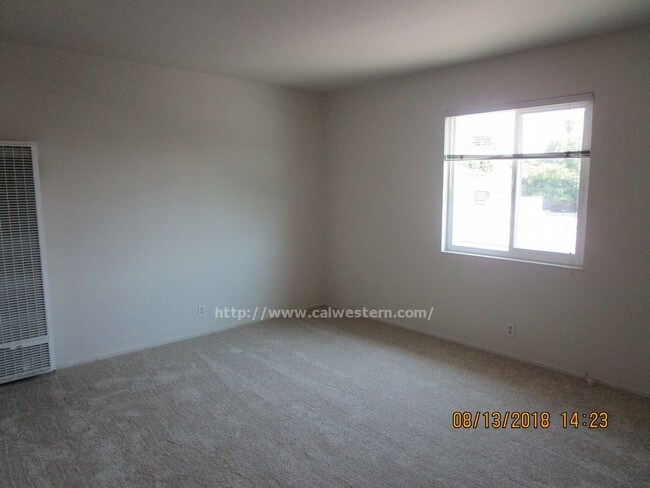 Foto del edificio - 1350 Warburton Ave