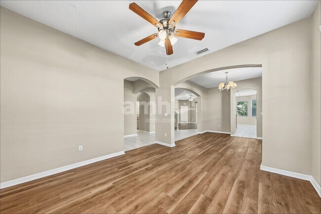 Foto del edificio - 12719 Bramfield Dr