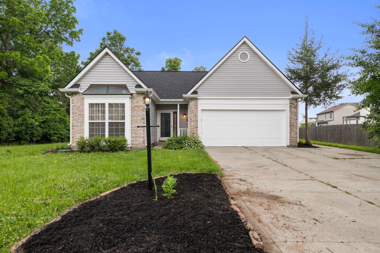 Primary Photo - 3415 Waterloo Dr