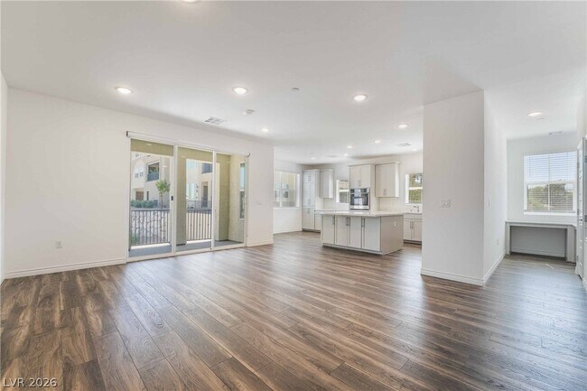 Foto del edificio - 2555 Hampton Rd