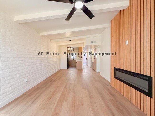 Foto del edificio - 3056 N 32nd St