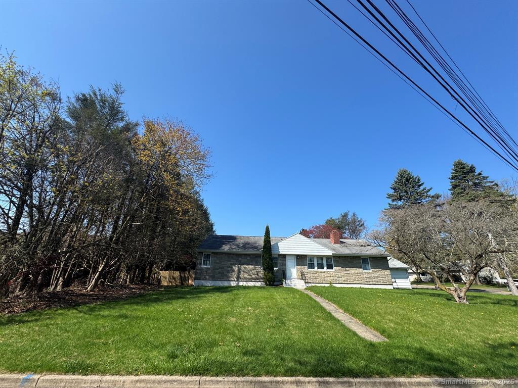 Foto principal - 71 Schiller Rd