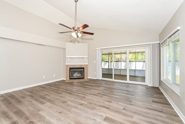 Building Photo - 356 Amethyst Ct