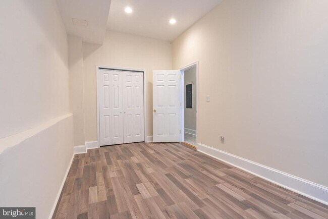 Building Photo - 3027 15th St NW