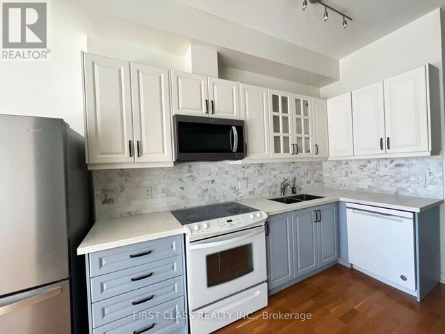 Building Photo - 111 Elizabeth St