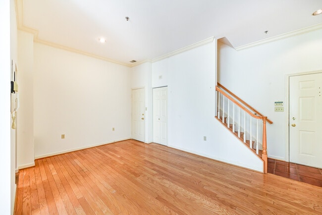 Foto del edificio - Two Level Two Bedroom Two Bath with Privat...