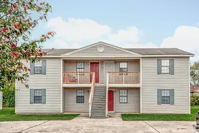 Foto del edificio - Greenbrier Apartments