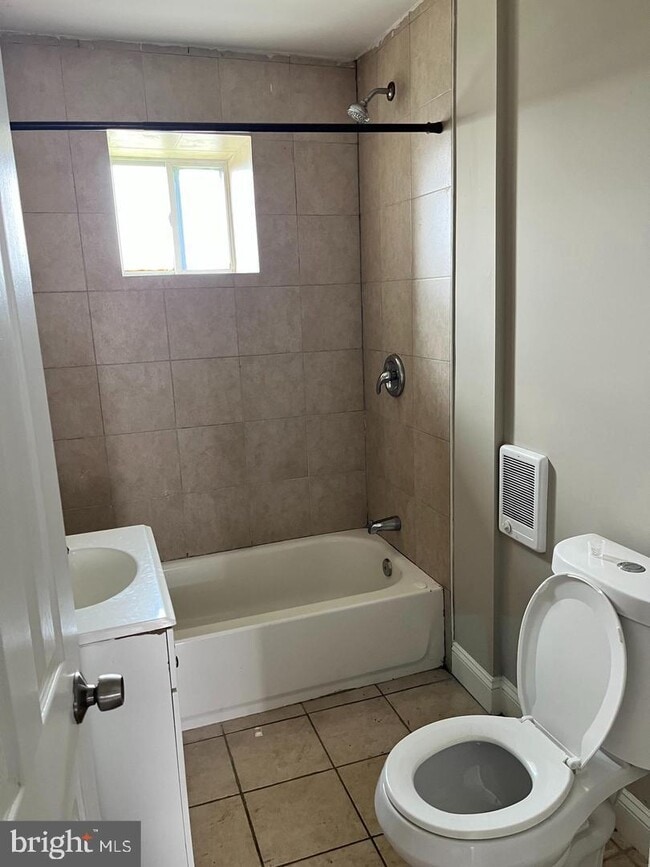 Photo - 6171 Glenmore Ave Townhome