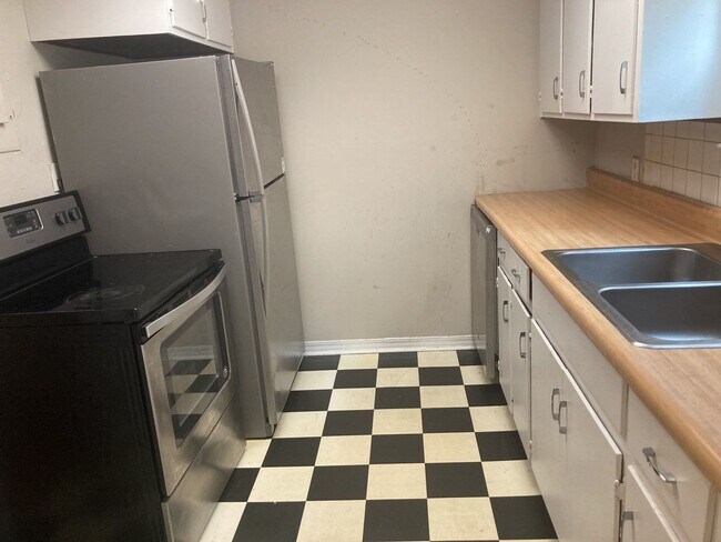 Photo - 100 Edwards St Apartment