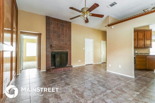 Foto del edificio - 6412 Woodcreek Trail