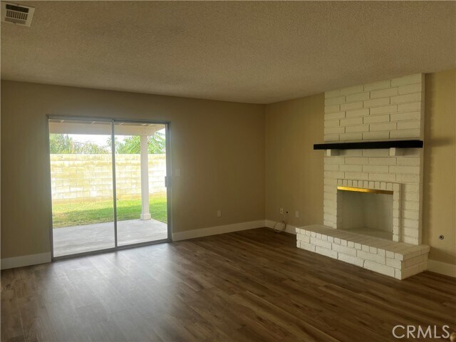 Foto del edificio - 13572 Deborah Ct