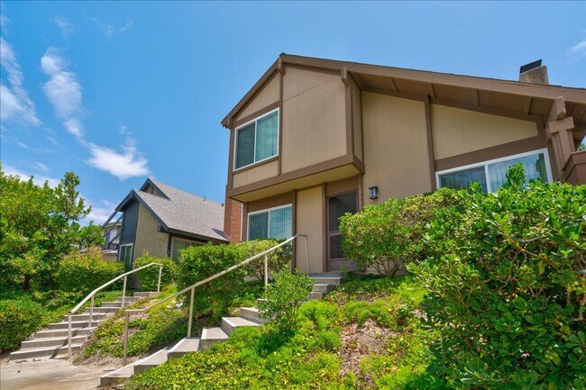 Building Photo - Elegant, Remodeled Gem in Tranquil Tierasa...