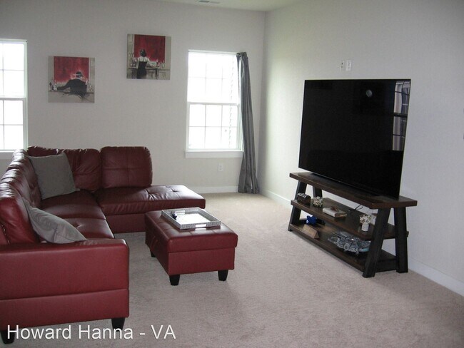 Building Photo - 3 br, 2 bath House - 511 Spring Hill Place