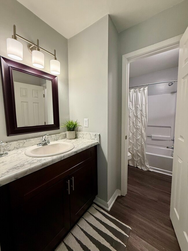 Building Photo - Galleria Pointe Apartments and Townhomes