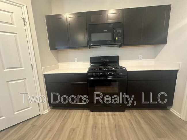 Foto del edificio - 1015 Ichabod Cir