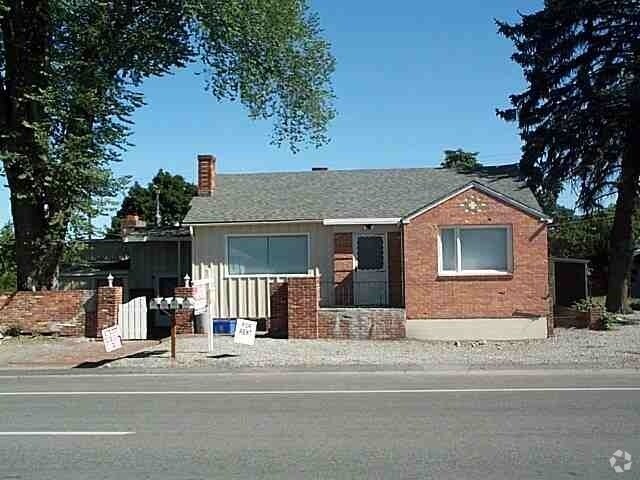 Foto del edificio - 4323 E 3rd Ave
