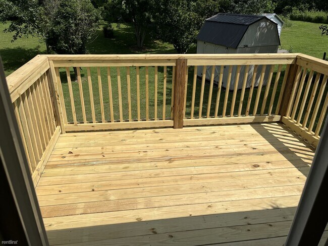 Building Photo - 3 br, 2 bath House - 2550 Louisville Boatd...