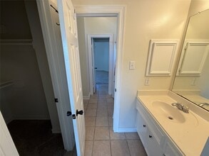 Building Photo - 2906 Castlerock Ct