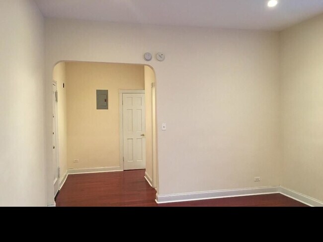 Building Photo - 55 Pineapple St