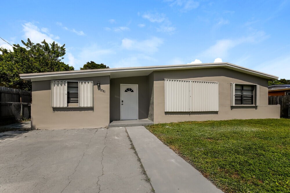 Foto principal - 3781 SW 41st St