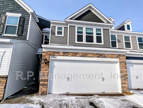 Building Photo - 5951 Urbandale Ln N