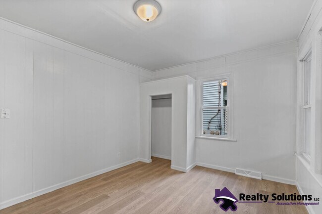 Foto del edificio - 733 E Cherry St