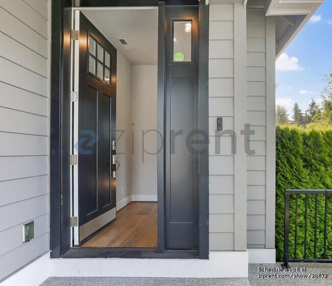 Building Photo - 11500 174th Ave NE
