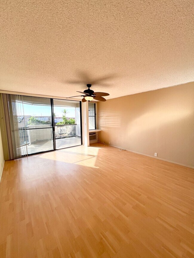 Foto del edificio - Unfurnished 1 Bedroom, 1 Bathroom – Kailua Bay Resort