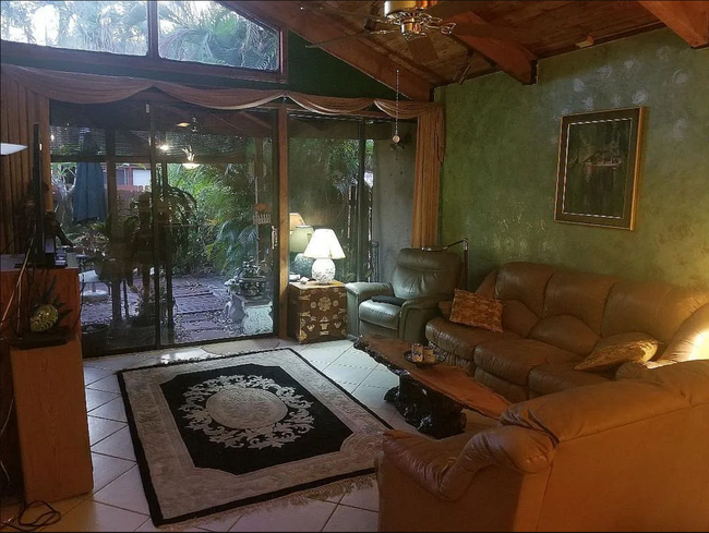 Family Room - 6111 NW 34th Ter