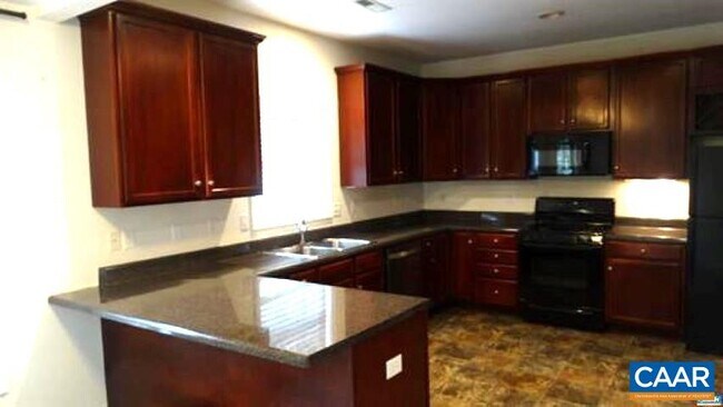 Foto del edificio - 140 Burnet St