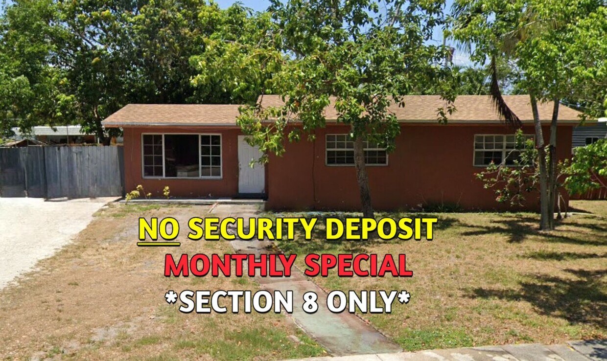 Foto principal - Nice 4-2 House with Central AC & Backyard
