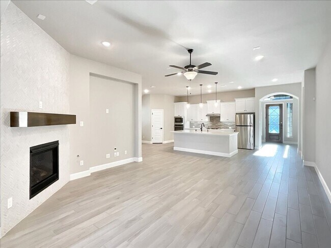 Building Photo - Move-In Ready! 4-bed 3-bath in McKinney's ...