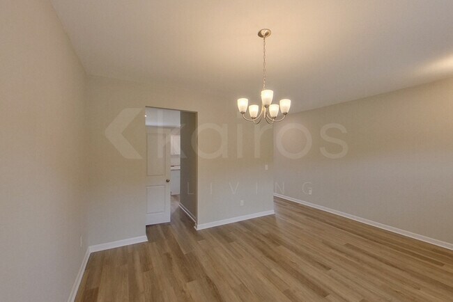 Foto del edificio - 7297 Foggy River Dr