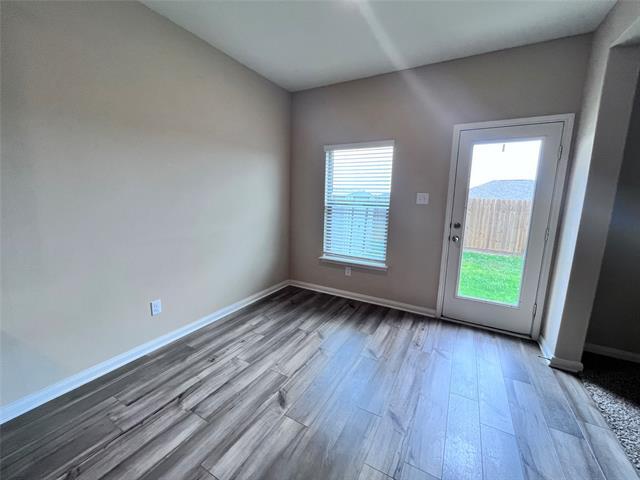 Foto del edificio - 311 Golden Sands Ln