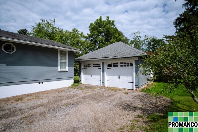 Building Photo - Very nice Single-Family home!