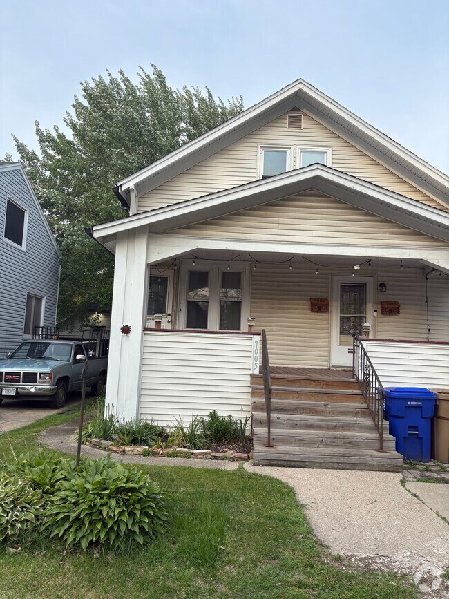 Building Photo - 7005 13th Ave