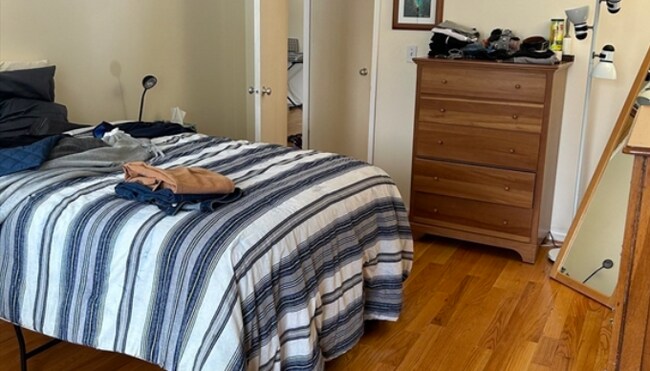 Foto del edificio - 77 Pond Ave