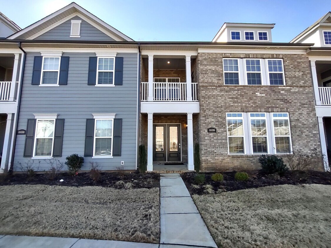TwoStory Townhome in the popular... Townhome Rentals in Charlotte NC