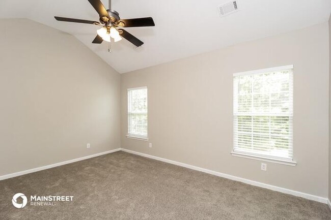 Building Photo - 4666 Ravenwood Loop, Union City, GA 30291