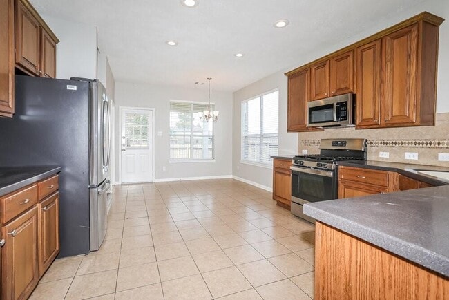 Building Photo - 12511 Rushmore Ln